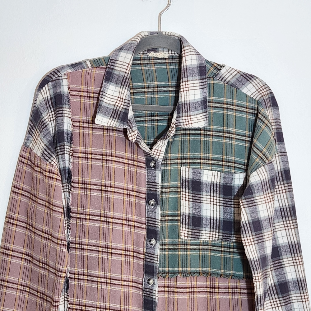 Hem & Thread Multi-Color Plaid Flannel Button Down Shirt Size Medium - Picture 2 of 12